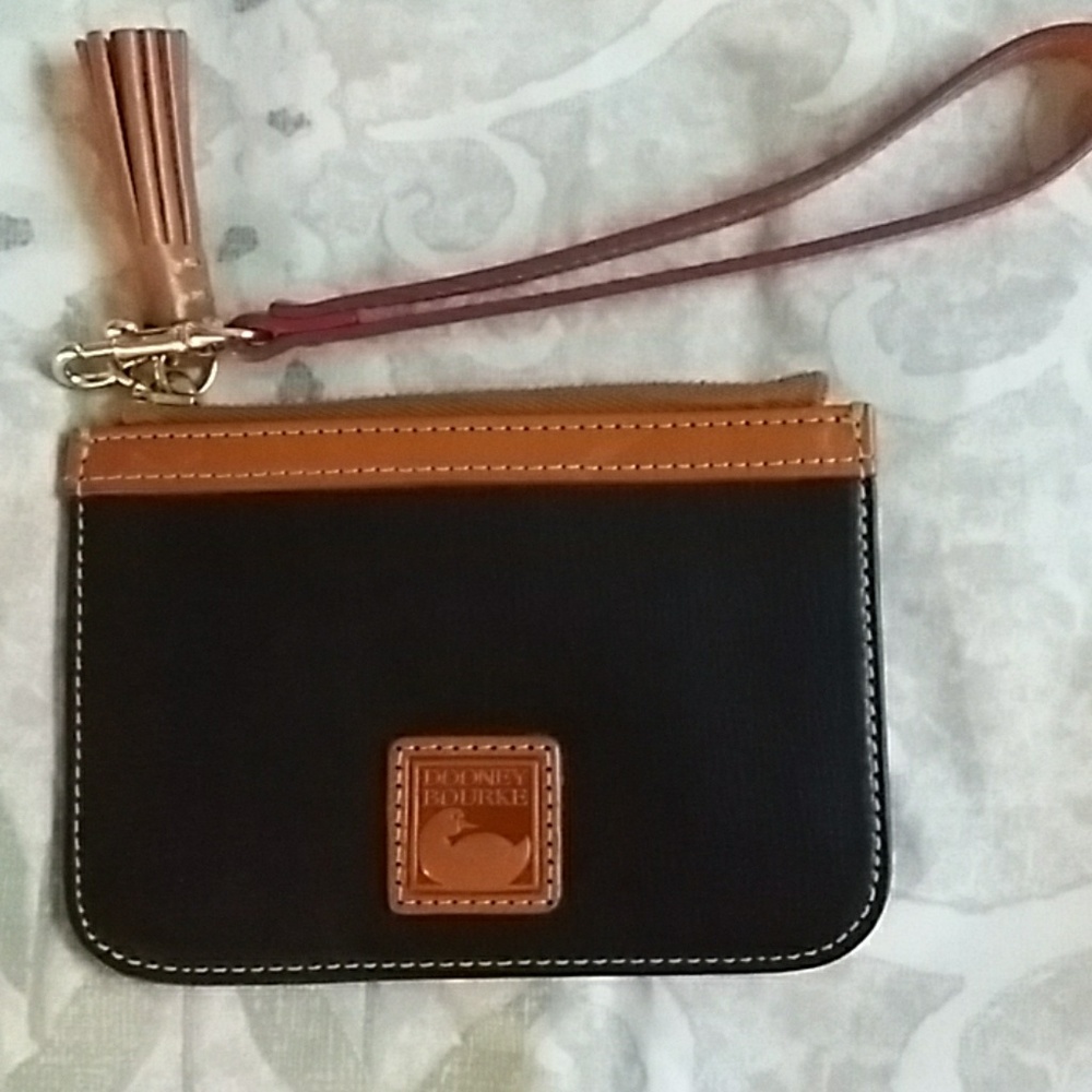 Dooney & Bourke Wristlet